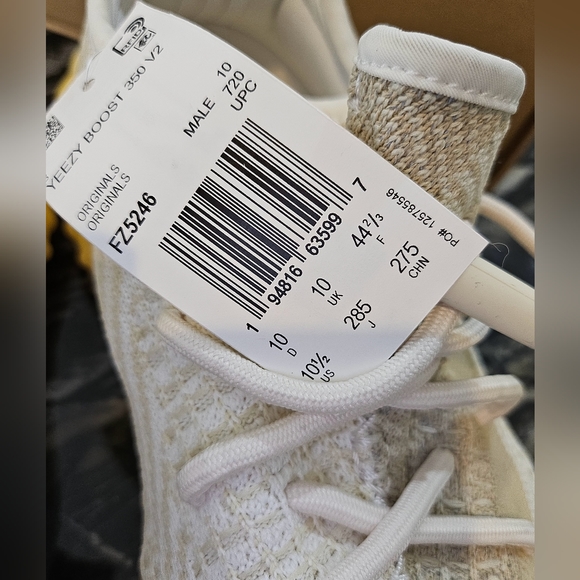 YEEZY BOOST 350 V2 (NATURAL COLORWAY) - Picture 3 of 11